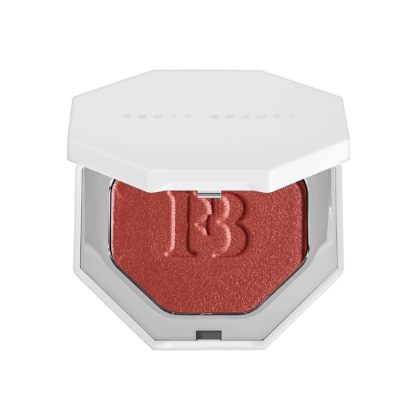 Fenty Beauty Other - Fenty Ruby Richez Killawatt Foil Freestyle Highlighter